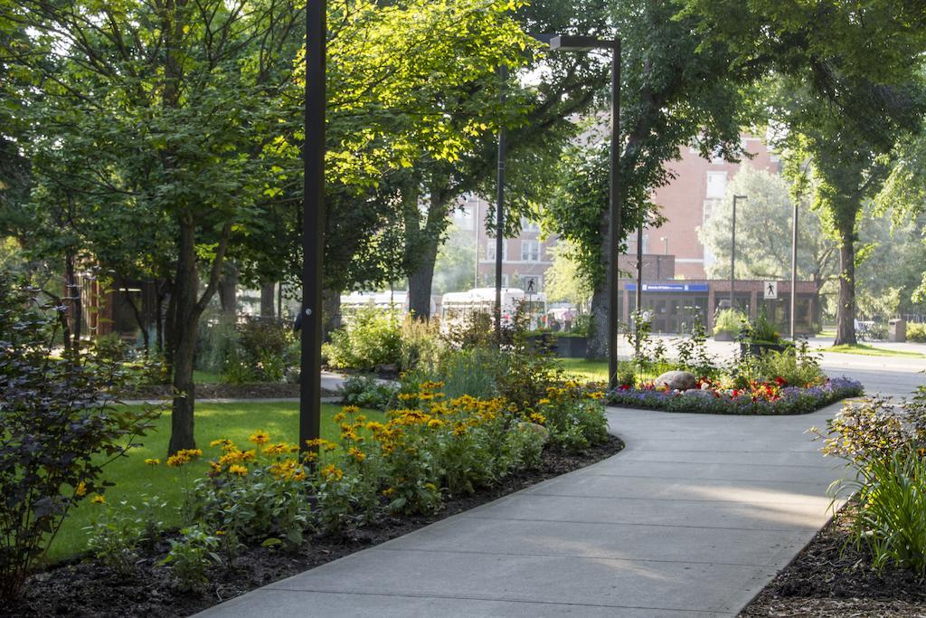 University Of Alberta - Hotel Эдмонтон Экстерьер фото